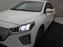 Hyundai Ioniq Comfort EV 38 kWh / SoH 100% / Navigatie / 1ste Eigenaar / Dealer onderhouden / Adaptieve Cruise Control / LMV / Airco Climat Control / NL Auto / Trekhaak /