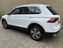 Volkswagen Tiguan 1.4 TSI eHybrid Business+ PHEV | IQ Light | Navigatie | Ergo Comfort stoelen | Elek. Trekhaak | 1800kg Trekgewicht | Virtual Cockpit | Verschuifbare achterbank | 360 Camera | Adaptive Cruise | Compleet onderhouden