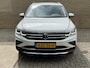 Volkswagen Tiguan 1.4 TSI eHybrid Business+ PHEV | IQ Light | Navigatie | Ergo Comfort stoelen | Elek. Trekhaak | 1800kg Trekgewicht | Virtual Cockpit | Verschuifbare achterbank | 360 Camera | Adaptive Cruise | Compleet onderhouden