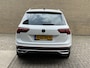 Volkswagen Tiguan 1.4 TSI eHybrid Business+ PHEV | IQ Light | Navigatie | Ergo Comfort stoelen | Elek. Trekhaak | 1800kg Trekgewicht | Virtual Cockpit | Verschuifbare achterbank | 360 Camera | Adaptive Cruise | Compleet onderhouden