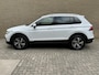 Volkswagen Tiguan 1.4 TSI eHybrid Business+ PHEV | IQ Light | Navigatie | Ergo Comfort stoelen | Elek. Trekhaak | 1800kg Trekgewicht | Virtual Cockpit | Verschuifbare achterbank | 360 Camera | Adaptive Cruise | Compleet onderhouden