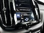 Volvo XC60 T8 Twin Engine AWD R-Design | Panoramadak | Parkeercamera | Harman Kardon | Head-up display | Stoel- en Stuurverwarming | Trekhaak