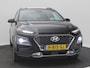 Hyundai Kona 1.6 GDI HEV Premium Automaat / Trekhaak / Lederen bekleding / HUD Display / Navigatie / Adaptieve Cruise Control / Elektrisch stoel voor / Stoel verwarming & koeling voor / NL Auto / Historie aanwezig /
