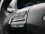 Hyundai Kona 1.6 GDI HEV Premium Automaat / Trekhaak / Lederen bekleding / HUD Display / Navigatie / Adaptieve Cruise Control / Elektrisch stoel voor / Stoel verwarming & koeling voor / NL Auto / Historie aanwezig /
