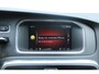 Volvo V40 T3 Automaat Polar+ Sport | Trekhaak | Panoramadak | Achteruitrijcamera | Parkeersensoren voor + achter | Keyless entry | Cruise Control | Stoelverwarming | Harman Kardon Premium Audio | Climate Control |