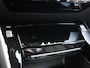 Peugeot 208 GT HYBRID 145pk e-DCS6 automaat, Rijklaarprijs, Camera voor en achter Adaptieve cruise control Keyless entry & start