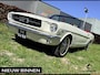 Ford Mustang Cabrio. V8 260 1964. Automaat. Stuurbekrachtiging. Elektrisch dak. Een van de allereerste Mustangs.