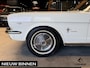 Ford Mustang Cabrio. V8 260 1964. Automaat. Stuurbekrachtiging. Elektrisch dak. Een van de allereerste Mustangs.