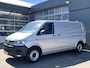 Volkswagen Transporter 2.0 TSI L2H1 Benzine Dubbele schuifdeur Airco Cruise controle Telefoonverbinding Navigatiesysteem Achteruitrij camera Parkeersensoren Achter Euro 6 1e eigenaar Lage belastingtarief prive BPM vrij