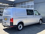 Volkswagen Transporter 2.0 TSI L2H1 Benzine Dubbele schuifdeur Airco Cruise controle Telefoonverbinding Navigatiesysteem Achteruitrij camera Parkeersensoren Achter Euro 6 1e eigenaar Lage belastingtarief prive BPM vrij