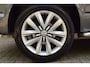 Volkswagen Transporter 2.0 TDI DSG Aut. L2H1 DC 4Motion Highline dubbel cabine | Trekhaak | Lederen bekleding | Schuifdak | Camera