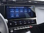 Peugeot 408 Allure 225pk Plugin Hybrid Automaat | Accu 99% | Navigatie | AGR stoelen | 360 camera | 19 inch wielen | Apple Carplay draadloos | Drive assist pack