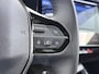 Peugeot 408 Allure 225pk Plugin Hybrid Automaat | Accu 99% | Navigatie | AGR stoelen | 360 camera | 19 inch wielen | Apple Carplay draadloos | Drive assist pack