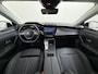 Peugeot 408 Allure 225pk Plugin Hybrid Automaat | Accu 99% | Navigatie | AGR stoelen | 360 camera | 19 inch wielen | Apple Carplay draadloos | Drive assist pack
