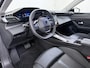 Peugeot 408 Allure 225pk Plugin Hybrid Automaat | Accu 99% | Navigatie | AGR stoelen | 360 camera | 19 inch wielen | Apple Carplay draadloos | Drive assist pack