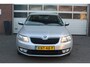 Skoda Octavia 1.6 TDI Greenline Ambition right hand drive. airco, licht metalen velgen, elektrische ramen
