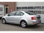 Skoda Octavia 1.6 TDI Greenline Ambition right hand drive. airco, licht metalen velgen, elektrische ramen