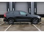 Volvo XC60 T6 Plug-in hybrid AWD Ultra Black Edition | Head-up display | Adaptive Cruise & Pilot Assist | Panoramisch Schuif-/Kanteldak | 360-Camera | Harman Kardon Premium Audio | Draadloze Telefoonlader