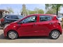 Hyundai i10 1.0i i-Motion. Zeer netjes en goed onderhouden. O.a. airco, elek.ramen, centr. deurverg etc. Prijs inclusief garantie.