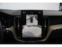 Volvo XC60 T6 350PK Plug-in hybrid AWD Plus Dark | Adaptive Cruise & Pilot Assist | Panoramisch Schuif-/Kanteldak | 360 Camera | Head-Up Display | Stoelverwarming voor & achter | Stuurverwarming | Semi Elektr. Trekhaak | Elektr. Achterklep | Premium Harman/Kardon Audio |