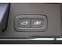 Volvo XC60 T6 350PK Plug-in hybrid AWD Plus Dark | Adaptive Cruise & Pilot Assist | Panoramisch Schuif-/Kanteldak | 360 Camera | Head-Up Display | Stoelverwarming voor & achter | Stuurverwarming | Semi Elektr. Trekhaak | Elektr. Achterklep | Premium Harman/Kardon Audio |