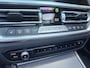BMW 3-Serie Touring 330e High Executive | Met o.a. panoramadak, AppleCarPlay/AndroidAuto, achteruitrijcamera, navigatie en meer!