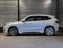 BMW X1 sDrive20i | M Sport | Leder | HUD | 20 inch | NL Auto |