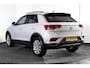Volkswagen T-Roc 1.5 TSI 150 PK Style - Automaat | Adapt. Cruise | PDC | Camera | NAV+App. Connect | ECC | Afn. Trekhaak | LM 17" |