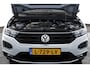 Volkswagen T-Roc 1.5 TSI 150 PK Style - Automaat | Adapt. Cruise | PDC | Camera | NAV+App. Connect | ECC | Afn. Trekhaak | LM 17" |