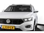 Volkswagen T-Roc 1.5 TSI 150 PK Style - Automaat | Adapt. Cruise | PDC | Camera | NAV+App. Connect | ECC | Afn. Trekhaak | LM 17" |