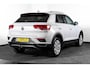 Volkswagen T-Roc 1.5 TSI 150 PK Style - Automaat | Adapt. Cruise | PDC | Camera | NAV+App. Connect | ECC | Afn. Trekhaak | LM 17" |