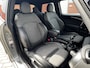 MINI One Mini 1.5 Classic Plus & Trim Black Pack | Airco | Apple CarPlay | Navigatie | Sport Int | 17" Black Spoke Velgen / Park Sensors / 1e Eigenaar!