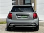 MINI One Mini 1.5 Classic Plus & Trim Black Pack | Airco | Apple CarPlay | Navigatie | Sport Int | 17" Black Spoke Velgen / Park Sensors / 1e Eigenaar!