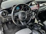 MINI One Mini 1.5 Classic Plus & Trim Black Pack | Airco | Apple CarPlay | Navigatie | Sport Int | 17" Black Spoke Velgen / Park Sensors / 1e Eigenaar!