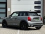 MINI One Mini 1.5 Classic Plus & Trim Black Pack | Airco | Apple CarPlay | Navigatie | Sport Int | 17" Black Spoke Velgen / Park Sensors / 1e Eigenaar!