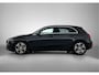 Mercedes-Benz A-klasse 180 Progressive | Dode Hoek Ass | Parkeerpakket met Camera | LED Verlichting | Stoelverwarming | Inclusief 24 maanden Mercedes-Benz Certified garantie voor Europa.