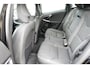 Volvo V40 Cross Country D3 AUT6 150PK Summum, Verwarmbare stoelen voor & achter, 17” Lichtmetalen velgen, Park Assist achter met camera, Cruise Control, Sensus Full Map navigatie, Bluetooth telefoonvoorbereiding