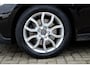 Volvo V40 Cross Country D3 AUT6 150PK Summum, Verwarmbare stoelen voor & achter, 17” Lichtmetalen velgen, Park Assist achter met camera, Cruise Control, Sensus Full Map navigatie, Bluetooth telefoonvoorbereiding