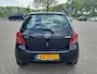 Toyota Yaris 1.3 VVTi Luna complete nieuw in Nederland geleverde yaris met een mooie km stand!
