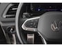 Volkswagen T-Roc 1.5 TSI 150pk DSG R-Line Business+ Black Style Trekhaak Camera IQ.Light Panoramadak Virtual Cockpit Navigatie