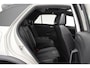 Volkswagen T-Roc 1.5 TSI 150pk DSG R-Line Business+ Black Style Trekhaak Camera IQ.Light Panoramadak Virtual Cockpit Navigatie