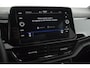 Volkswagen T-Roc 1.5 TSI 150pk DSG R-Line Business+ Black Style Trekhaak Camera IQ.Light Panoramadak Virtual Cockpit Navigatie
