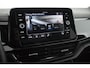Volkswagen T-Roc 1.5 TSI 150pk DSG R-Line Business+ Black Style Trekhaak Camera IQ.Light Panoramadak Virtual Cockpit Navigatie