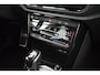 Volkswagen T-Roc 1.5 TSI 150pk DSG R-Line Business+ Black Style Trekhaak Camera IQ.Light Panoramadak Virtual Cockpit Navigatie