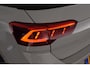 Volkswagen T-Roc 1.5 TSI 150pk DSG R-Line Business+ Black Style Trekhaak Camera IQ.Light Panoramadak Virtual Cockpit Navigatie