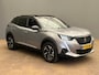Peugeot 2008 1.2 PureTech GT-Line | Panoramadak | Adaptive Cruisecontrole | Focal | Massage | Lederen bekleding | LED | Achteruitrijcamera || Achteruitrijcamera | Afwijkende dakkleur | Apple Carplay/Android Auto|telefoonintegratie premium