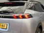 Peugeot 2008 1.2 PureTech GT-Line | Panoramadak | Adaptive Cruisecontrole | Focal | Massage | Lederen bekleding | LED | Achteruitrijcamera || Achteruitrijcamera | Afwijkende dakkleur | Apple Carplay/Android Auto|telefoonintegratie premium