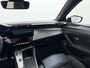 Peugeot 408 e-408 GT 58 kWh VAN: 42.900,- VOOR: 37.877,- UW WKVOORDEEL: 5.023,- | NIEUWE AUTO 13KM!| FULL OPTION| PANO| FOCAL AUDIO| 360 CAMERA| ELEKTRISCHE ACHTERKLEP| ELEK. STOELEN| STOEL + STUURVERWARMING MET MASSAGE|