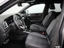 Volkswagen T-Roc 1.5 TSI Sport Business R 150 pk Automaat Navi / Apple Carplay / DAB / Stoeverwarming / Camera / Trekhaak