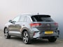 Volkswagen T-Roc 1.5 TSI Sport Business R 150 pk Automaat Navi / Apple Carplay / DAB / Stoeverwarming / Camera / Trekhaak